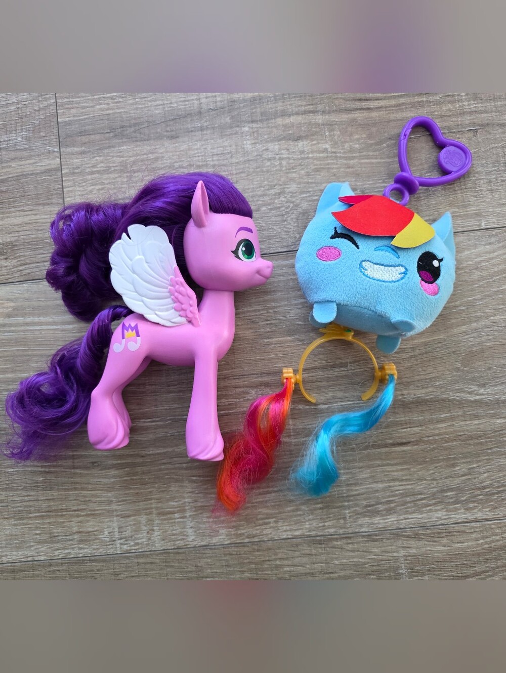 My Little Pony Princess Petals; Rainbow Dash Plush Clip